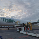 Séptimo embarque con vacunas pediátricas, arriba a México